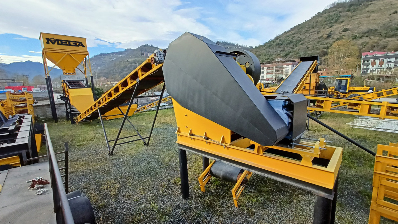 MEGA Crushing and Screening Plant | Ready in Stock - Concasseur: photos 4 MEGA Crushing and Screening Plant | Ready in Stock - Concasseur: photos 4
