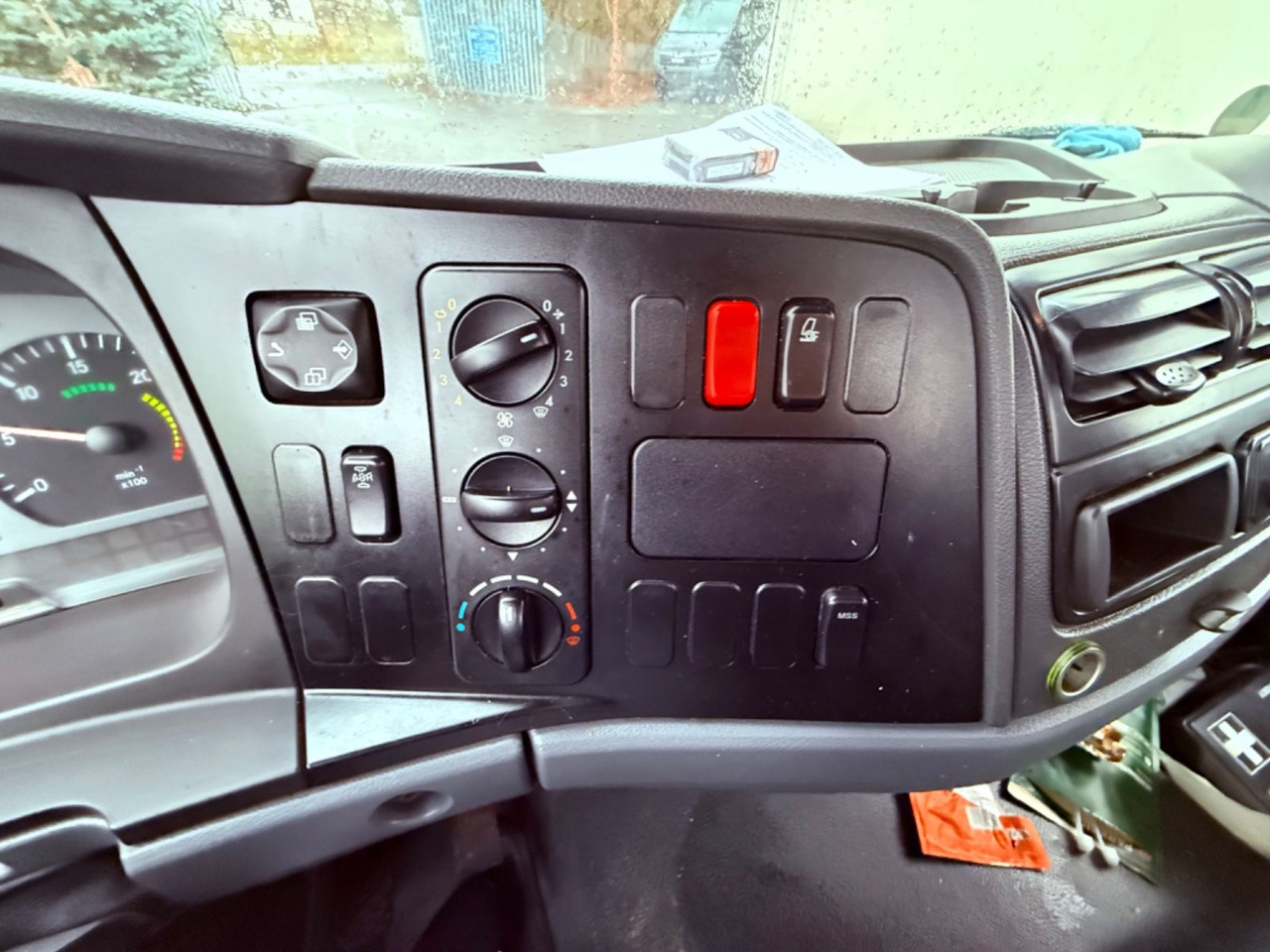 Camion benne Mercedes-Benz Atego   818 Kipper: photos 13