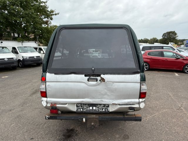 Mitsubishi L200 Magnum TD Intense Club Cab 2500 - SUV: photos 5 Mitsubishi L200 Magnum TD Intense Club Cab 2500 - SUV: photos 5