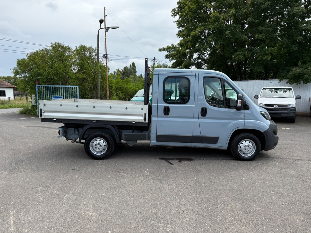 Peugeot Boxer Pritsche Doka. 333 L2 BlueHDi 110 - Utilitaire plateau: photos 3 Peugeot Boxer Pritsche Doka. 333 L2 BlueHDi 110 - Utilitaire plateau: photos 3