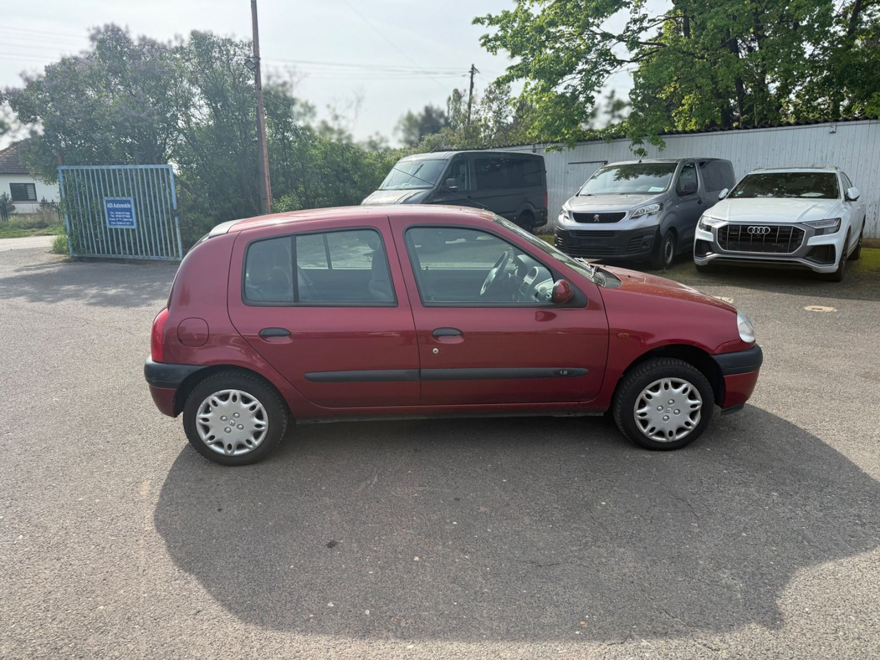 Renault Clio Basis 1.2 HU - Berline: photos 3 Renault Clio Basis 1.2 HU - Berline: photos 3