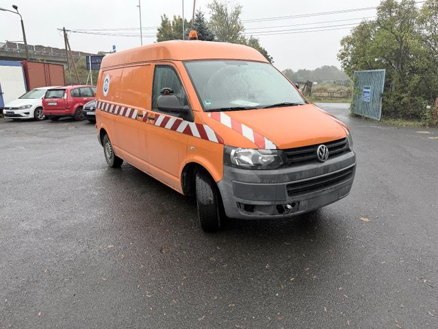 Volkswagen T5 Transporter Mittelhochdac - Fourgonnette: photos 1 Volkswagen T5 Transporter Mittelhochdac - Fourgonnette: photos 1