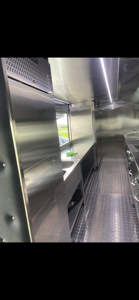 Camion magasin pour transport de la nourriture neuf FREIGHTLINER MT3: photos 11