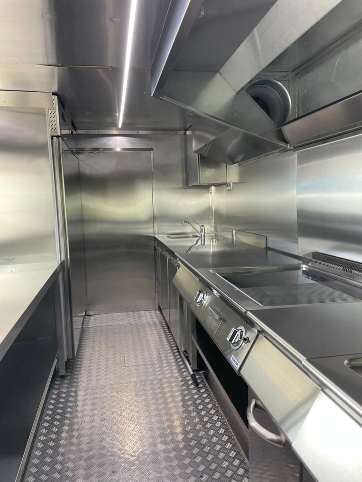 Camion magasin pour transport de la nourriture neuf FREIGHTLINER MT3: photos 9