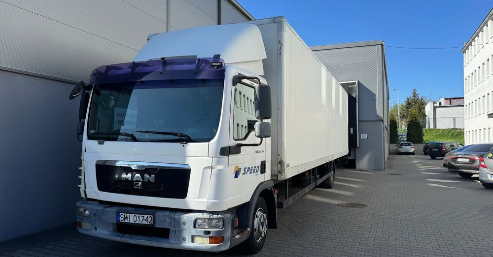 MAN TGL 12.250 4x2BL - Camion fourgon: photos 1 MAN TGL 12.250 4x2BL - Camion fourgon: photos 1