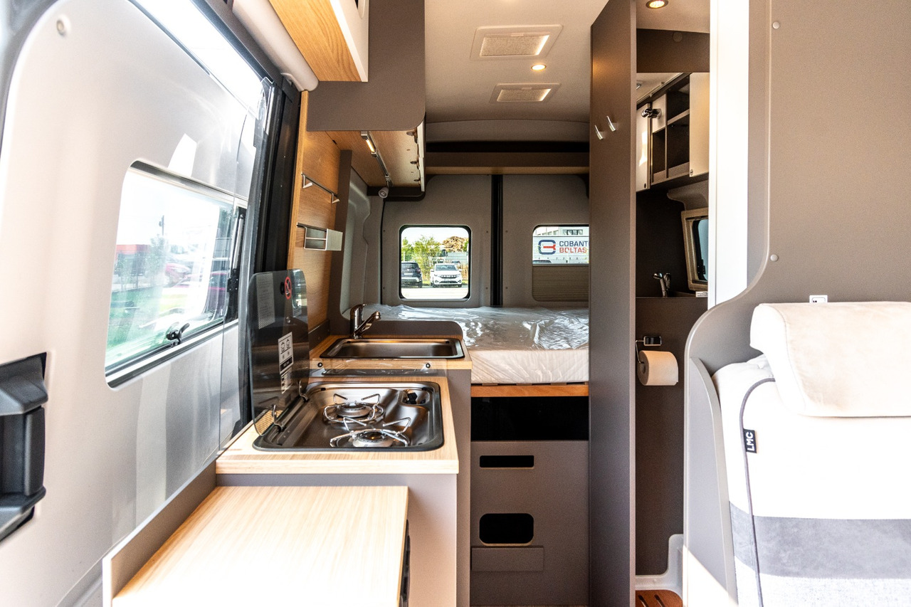 Fourgon aménagé neuf LMC Innovan 590: photos 17