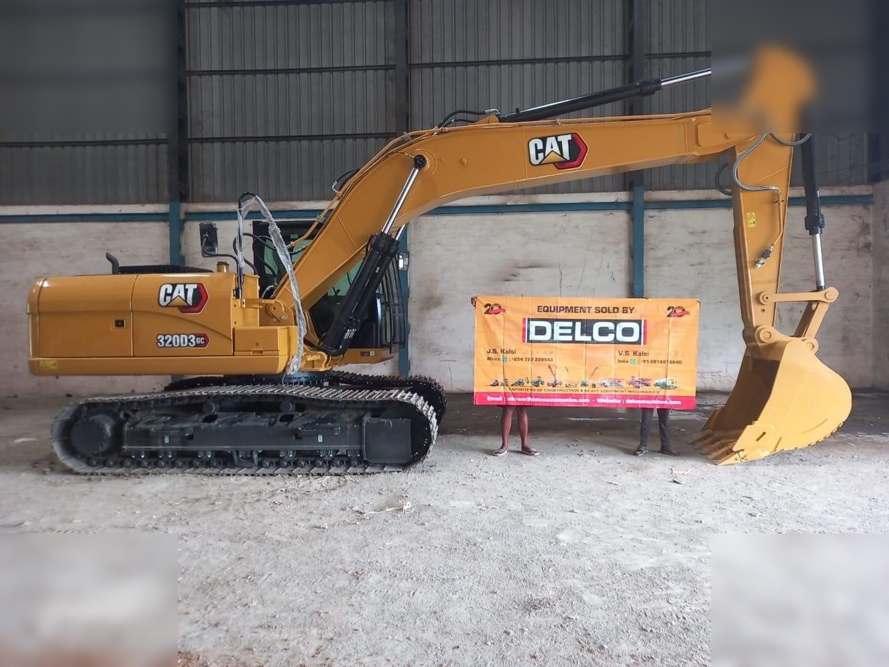 CATERPILLAR 320D3GC - Pelle sur chenille: photos 2 CATERPILLAR 320D3GC - Pelle sur chenille: photos 2