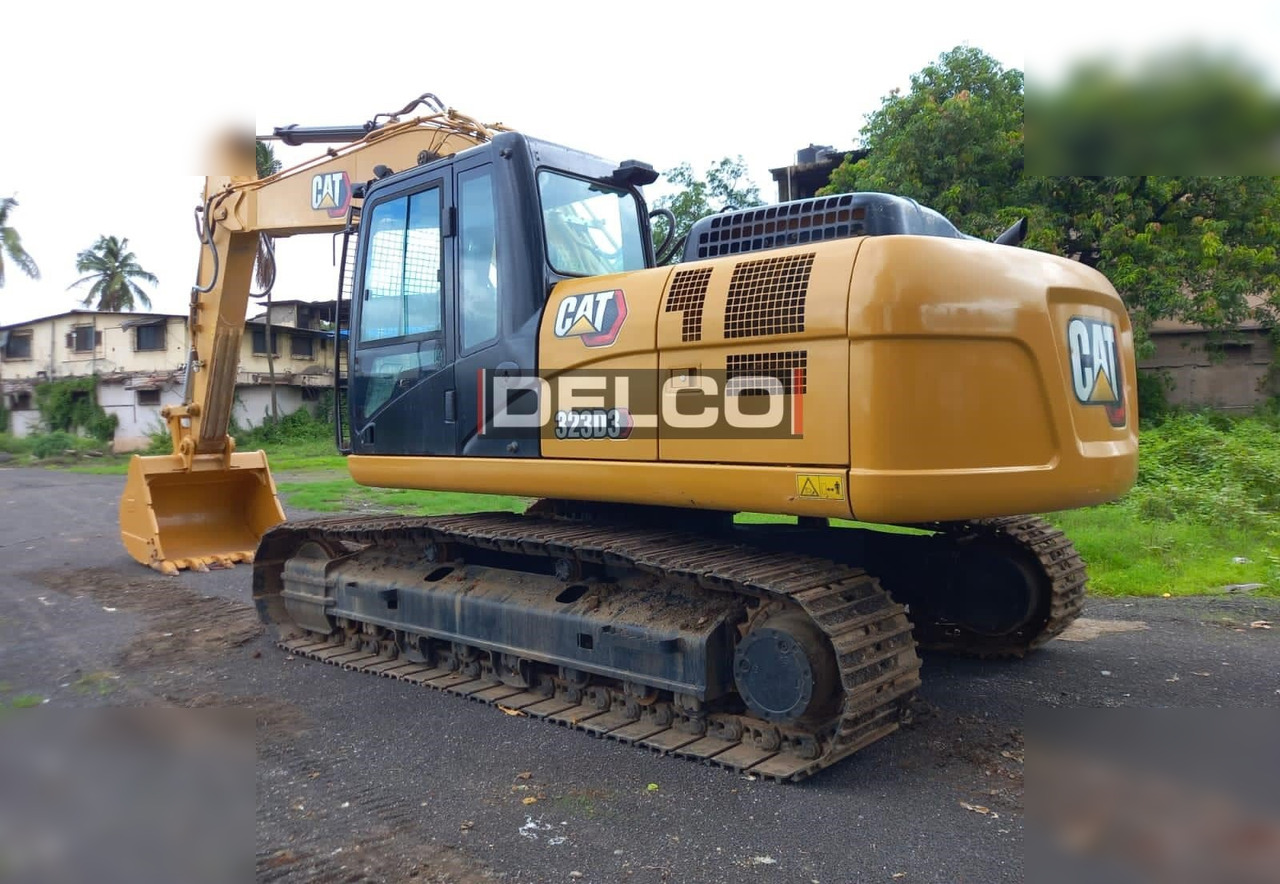 CATERPILLAR 323D3 - Pelle sur chenille: photos 5 CATERPILLAR 323D3 - Pelle sur chenille: photos 5
