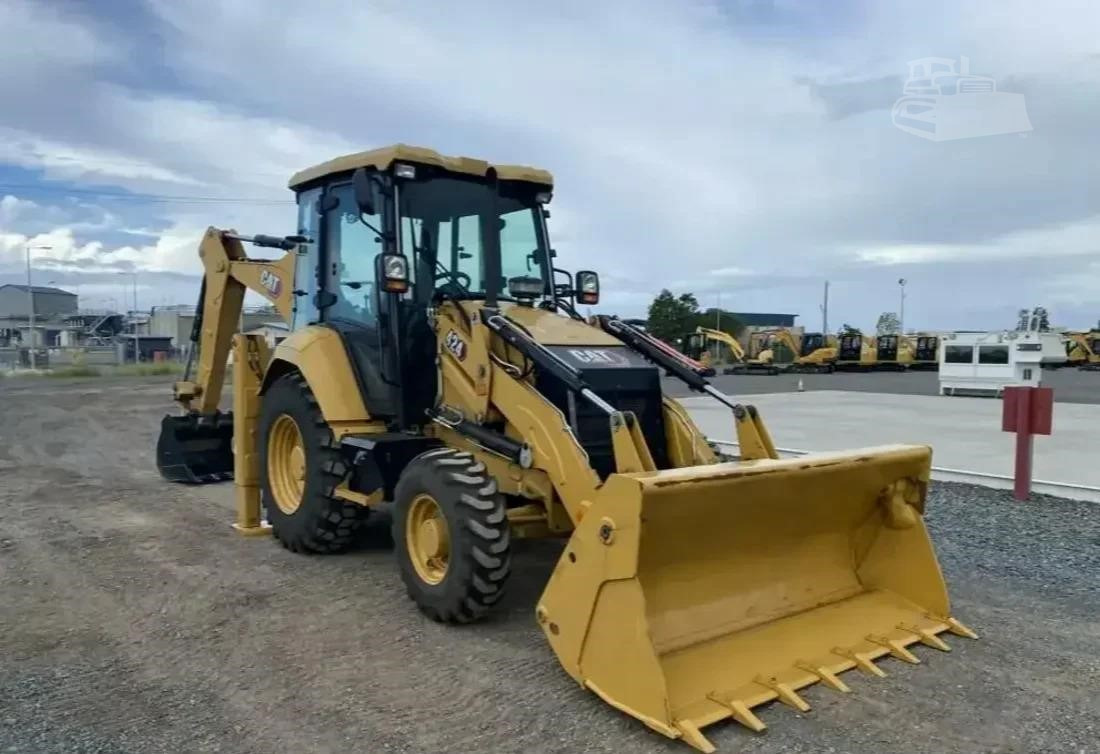 CATERPILLAR 424 - Tractopelle: photos 3 CATERPILLAR 424 - Tractopelle: photos 3