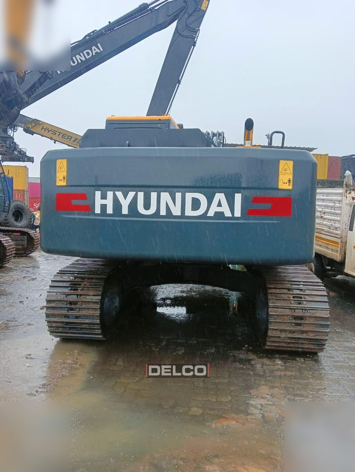 HYUNDAI ROBEX 215L SMART - Pelle sur chenille: photos 1 HYUNDAI ROBEX 215L SMART - Pelle sur chenille: photos 1