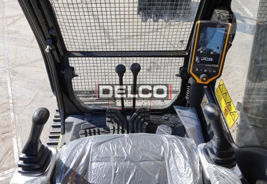 JCB 225 LC - Pelle sur chenille: photos 3 JCB 225 LC - Pelle sur chenille: photos 3