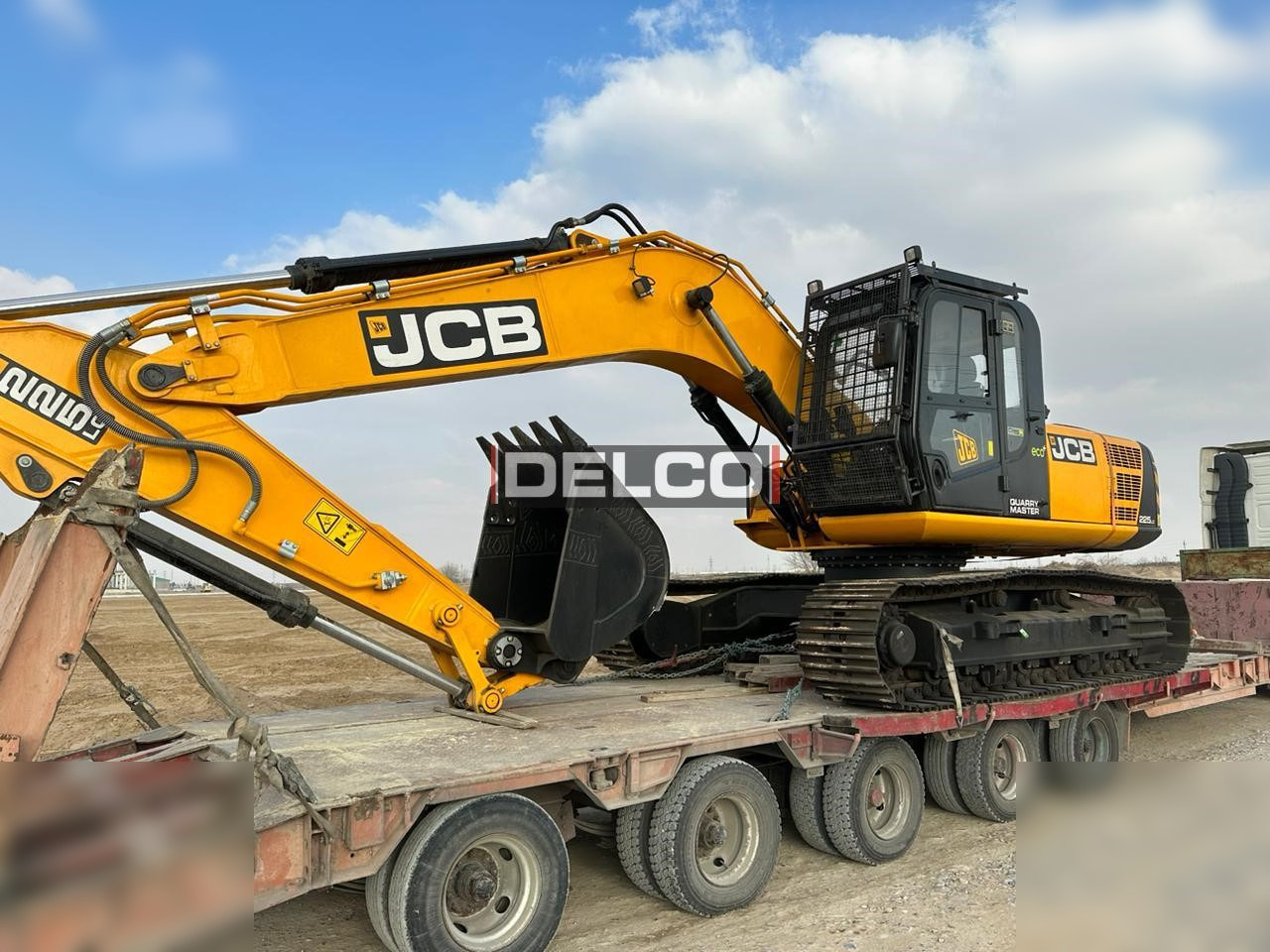 JCB 225 LC - Pelle sur chenille: photos 1 JCB 225 LC - Pelle sur chenille: photos 1