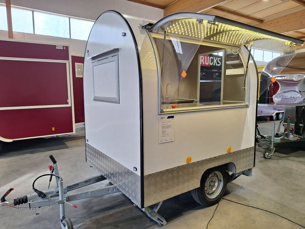 Esselmann Delistar Easy Go 220 - Remorque magasin: photos 1 Esselmann Delistar Easy Go 220 - Remorque magasin: photos 1