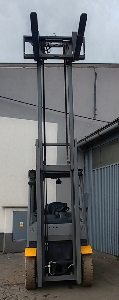 Jungheinrich TFG 425s 2018bj/ 4300std/ 4m/ - Chariot élévateur à gaz: photos 3 Jungheinrich TFG 425s 2018bj/ 4300std/ 4m/ - Chariot élévateur à gaz: photos 3