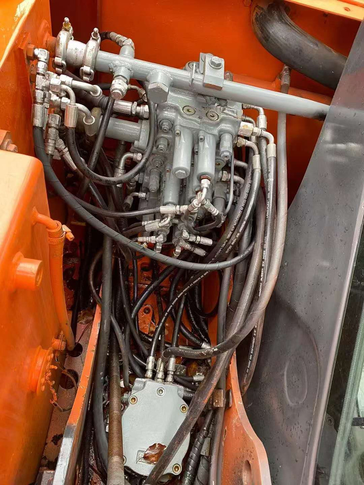 Hitachi zaxis 60 - Pelle sur chenille: photos 3 Hitachi zaxis 60 - Pelle sur chenille: photos 3