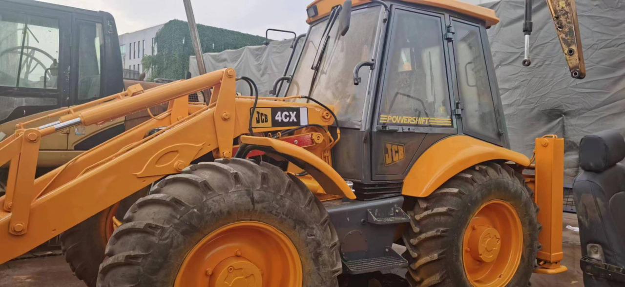 JCB 4CX - Tractopelle: photos 2 JCB 4CX - Tractopelle: photos 2