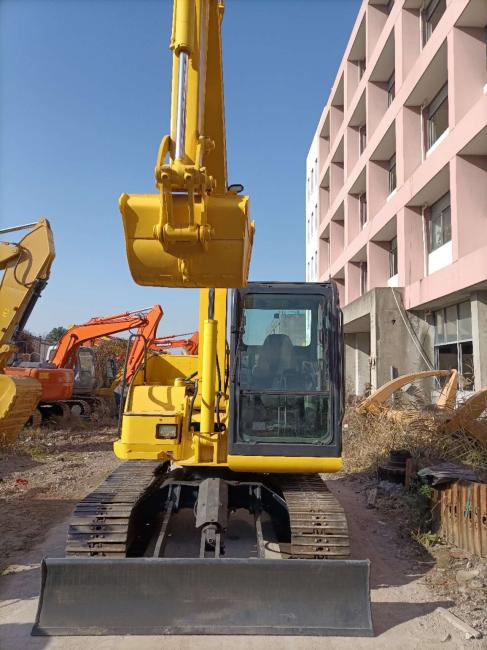 Komatsu PC70 - Mini pelle: photos 5 Komatsu PC70 - Mini pelle: photos 5