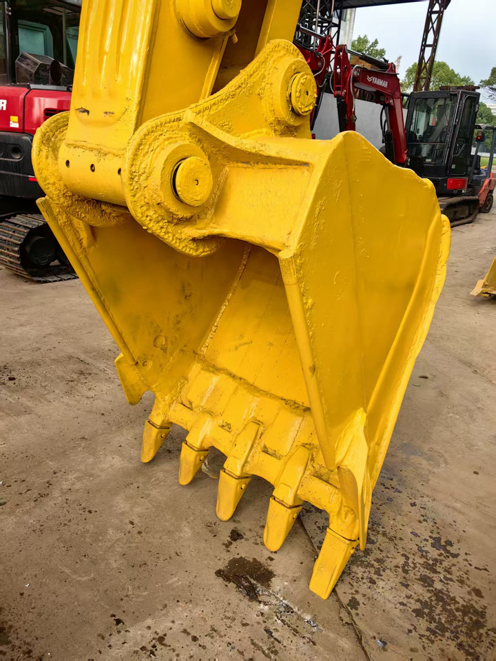 Komatsu pc200-7 - Pelle sur chenille: photos 4 Komatsu pc200-7 - Pelle sur chenille: photos 4