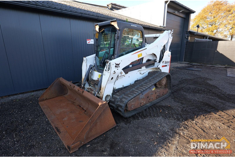Bobcat T870 Bobcat T870 skidsteer on tracks - high flow - airco - high flow - TOP!! - Chargeuse: photos 3 Bobcat T870 Bobcat T870 skidsteer on tracks - high flow - airco - high flow - TOP!! - Chargeuse: photos 3