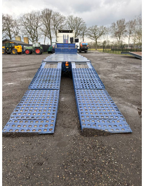 Nooteboom Lowloader tieflader 3 assen leaf spring, laadklep - Semi-remorque surbaissé: photos 3 Nooteboom Lowloader tieflader 3 assen leaf spring, laadklep - Semi-remorque surbaissé: photos 3