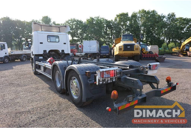 Scania P230 P 230 Euro 5 6x2*4 TOP!! Retarder right hand steer - Châssis cabine: photos 2 Scania P230 P 230 Euro 5 6x2*4 TOP!! Retarder right hand steer - Châssis cabine: photos 2