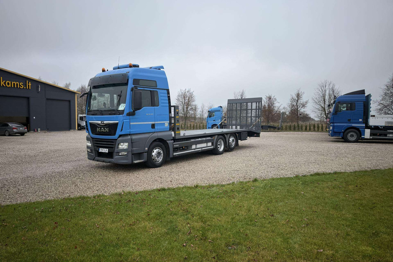MAN TGX 26.420 - Camion porte-voitures: photos 1 MAN TGX 26.420 - Camion porte-voitures: photos 1