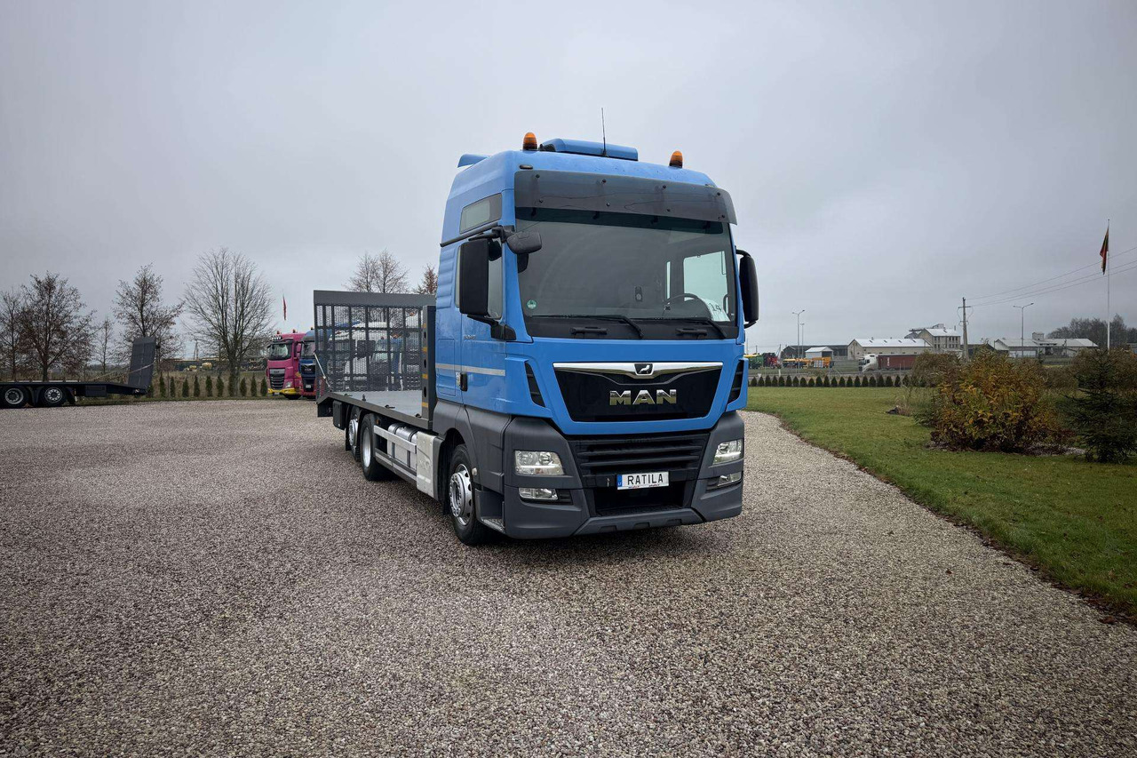 MAN TGX 26.420 - Camion porte-voitures: photos 2 MAN TGX 26.420 - Camion porte-voitures: photos 2