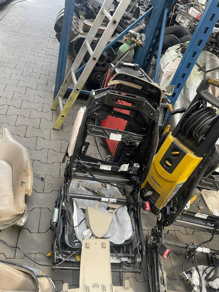 Fotele do Mercedes W 207 kabrio - Siège pour Voiture: photos 3 Fotele do Mercedes W 207 kabrio - Siège pour Voiture: photos 3