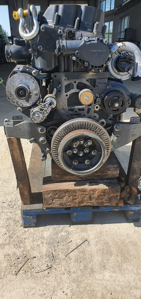 Silnik Iveco Cursor 8 CASE NEW HOLLAND CNH EURO5 - Moteur: photos 1 Silnik Iveco Cursor 8 CASE NEW HOLLAND CNH EURO5 - Moteur: photos 1