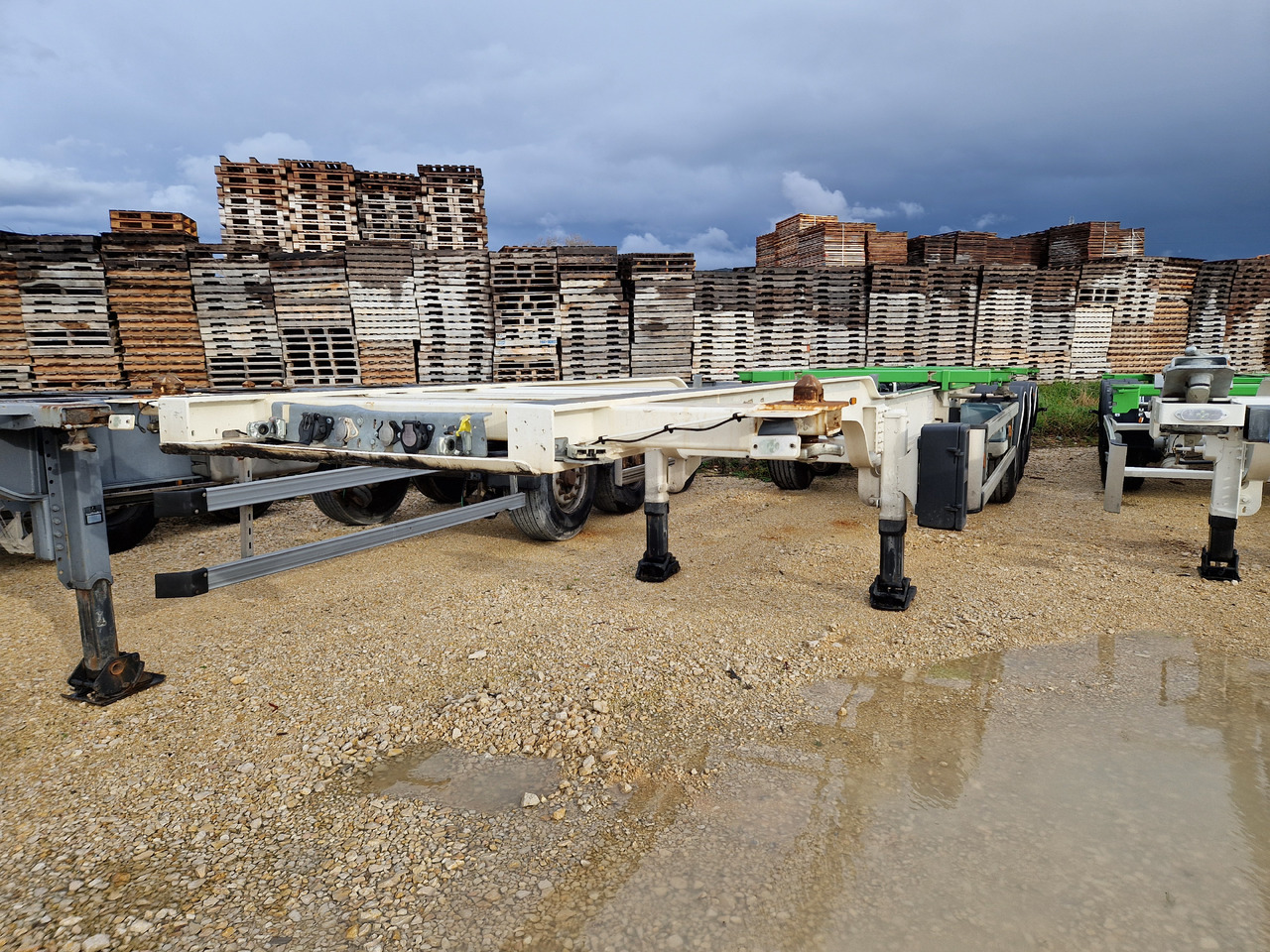 ASCA - Semi-remorque porte-conteneur/ Caisse mobile: photos 1 ASCA - Semi-remorque porte-conteneur/ Caisse mobile: photos 1