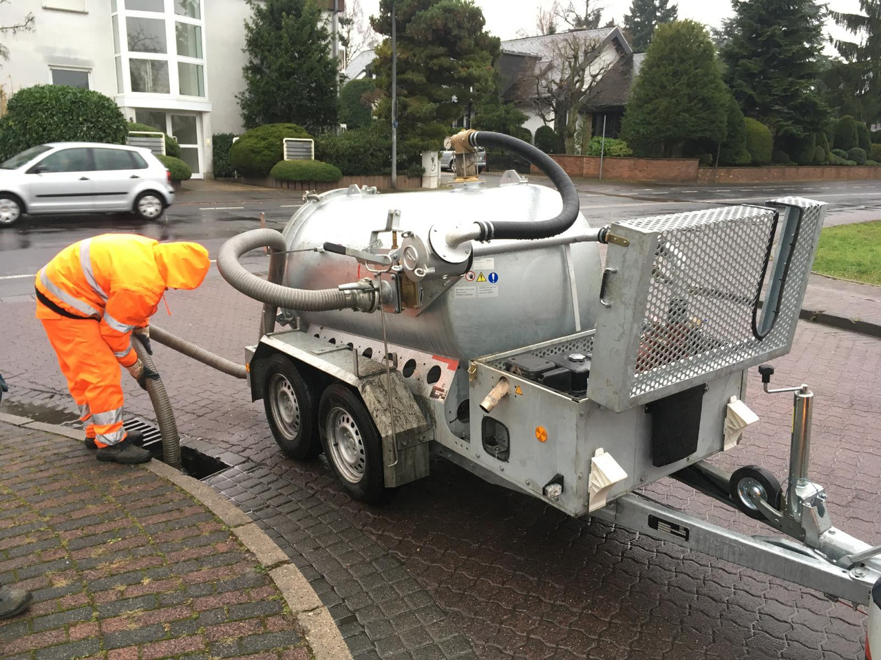 M-Vac 1500 / vacuum system for absorb mud and liquids - Camion hydrocureur: photos 3 M-Vac 1500 / vacuum system for absorb mud and liquids - Camion hydrocureur: photos 3