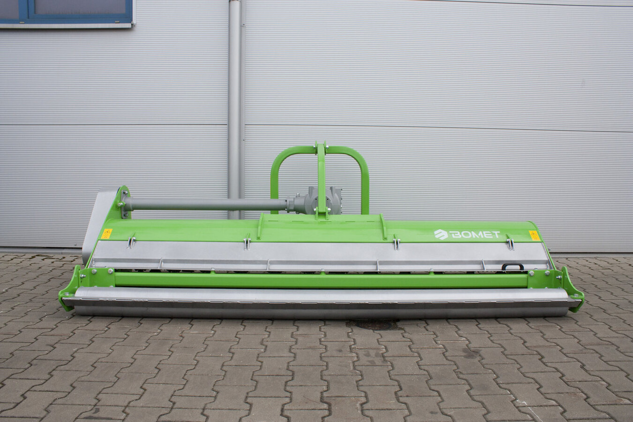 BOMET Schlegelmäher / Flail mower / Faucheuse à fléaux / Kosiarka bijakowa 2,8 m - Broyeur à axe horizontal: photos 2 BOMET Schlegelmäher / Flail mower / Faucheuse à fléaux / Kosiarka bijakowa 2,8 m - Broyeur à axe horizontal: photos 2