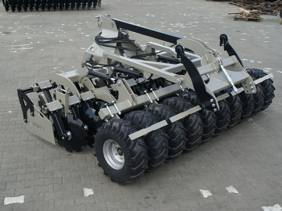 Cover crop neuf ROLEX Scheibenegge /  Disc harrow with hydropack and tire roller / Dechaumeur à disques / Erpice a dischi / Дисковая борона с гидропаком и колёсным катком / Agregat talerzowy uprawowy z hydropackiem i: photos 16
