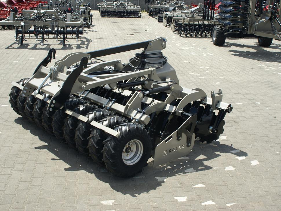 Cover crop neuf ROLEX Scheibenegge /  Disc harrow with hydropack and tire roller / Dechaumeur à disques / Erpice a dischi / Дисковая борона с гидропаком и колёсным катком / Agregat talerzowy uprawowy z hydropackiem i: photos 11