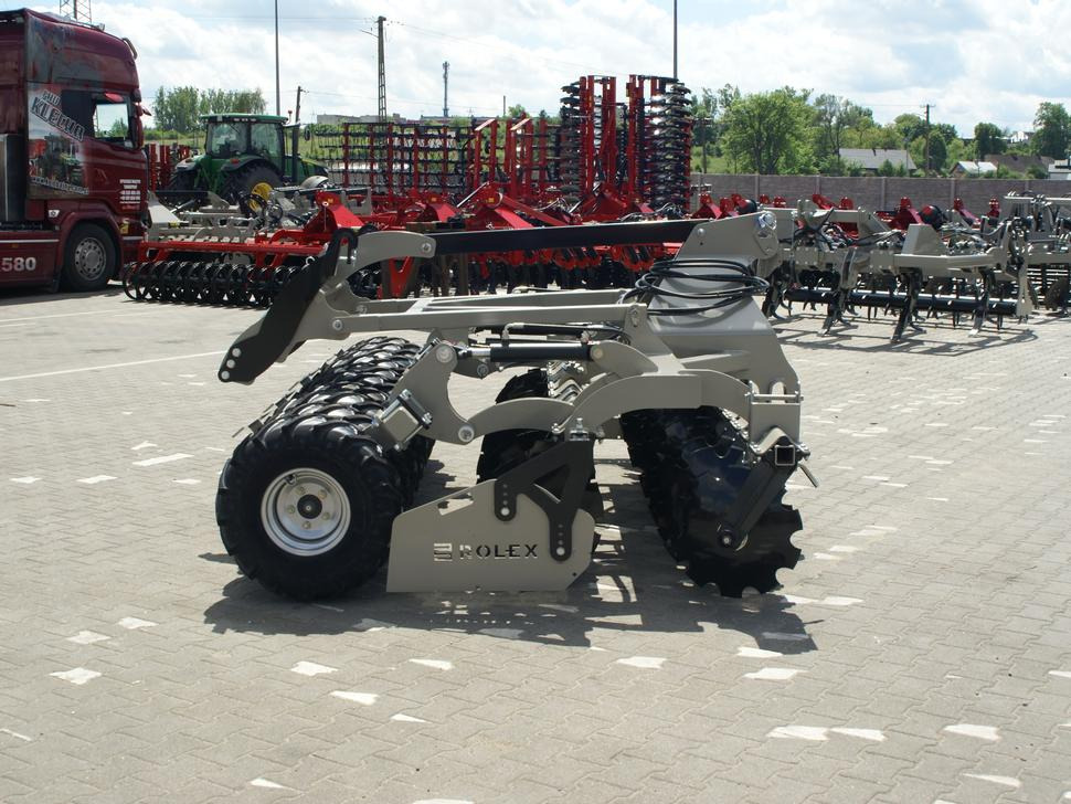 Cover crop neuf ROLEX Scheibenegge /  Disc harrow with hydropack and tire roller / Dechaumeur à disques / Erpice a dischi / Дисковая борона с гидропаком и колёсным катком / Agregat talerzowy uprawowy z hydropackiem i: photos 8