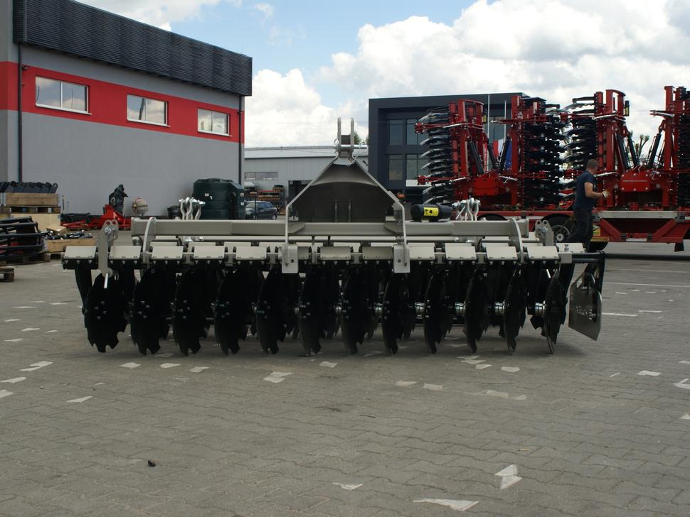 ROLEX Scheibenegge / Discs harrow / Dechaumeur à disques / Erpice a dischi / Cultivador de discos / Дисковая борона / Agregat talerzowy uprawowy 3 m - Cover crop: photos 3 ROLEX Scheibenegge / Discs harrow / Dechaumeur à disques / Erpice a dischi / Cultivador de discos / Дисковая борона / Agregat talerzowy uprawowy 3 m - Cover crop: photos 3
