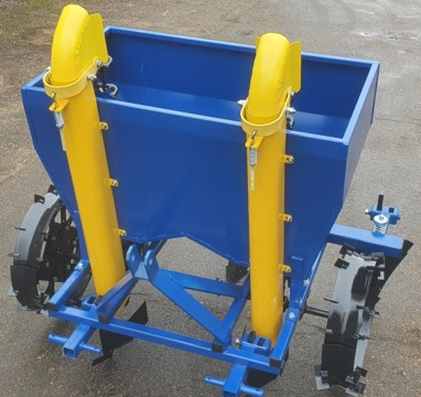 ROLMET Kartoffelpflanzmaschine / Potato planter / Planteuse de pomme de terre / Piantapatate / Sadzarka ziemniaków - Planteuse de pommes de terre: photos 2 ROLMET Kartoffelpflanzmaschine / Potato planter / Planteuse de pomme de terre / Piantapatate / Sadzarka ziemniaków - Planteuse de pommes de terre: photos 2