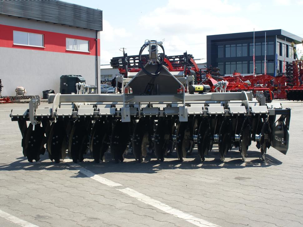 Rolex Scheibenegge / Disc harrow with hydropack / Déchaumeur à disques avec support semoir / Erpice a dischi / Cultivador de discos con hydropack / Дисковая борона с гидропаком 3 m - Cover crop: photos 3 Rolex Scheibenegge / Disc harrow with hydropack / Déchaumeur à disques avec support semoir / Erpice a dischi / Cultivador de discos con hydropack / Дисковая борона с гидропаком 3 m - Cover crop: photos 3