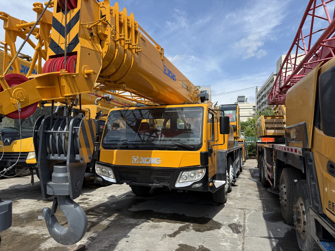 XCMG QY70K-2 - Grue mobile: photos 1 XCMG QY70K-2 - Grue mobile: photos 1