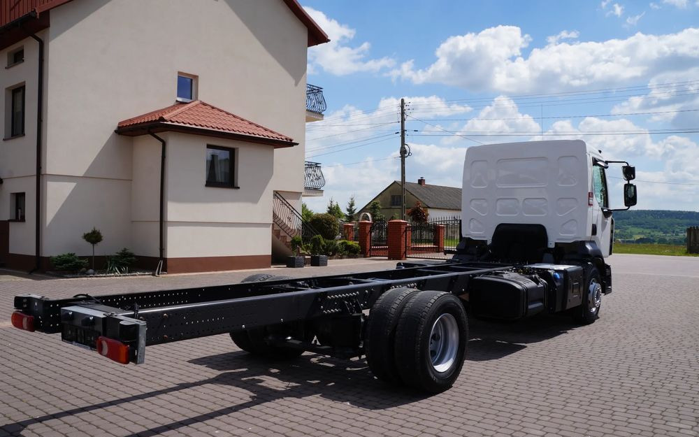 Renault RENAULT GAMA D 16.210 EURO 6 RAMA DO ZABUDOWY 16.000 KG VOLVO FL - Châssis cabine: photos 4 Renault RENAULT GAMA D 16.210 EURO 6 RAMA DO ZABUDOWY 16.000 KG VOLVO FL - Châssis cabine: photos 4