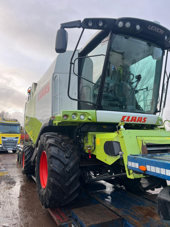 CLAAS Lexion 620 - Moissonneuse-batteuse: photos 3 CLAAS Lexion 620 - Moissonneuse-batteuse: photos 3