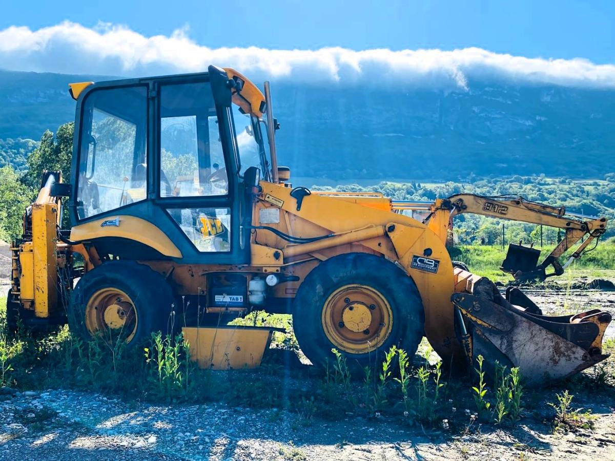 Jcb 2 CX TRACTOPELLE 5,2T (NET DE TVA) - Tractopelle: photos 3 Jcb 2 CX TRACTOPELLE 5,2T (NET DE TVA) - Tractopelle: photos 3