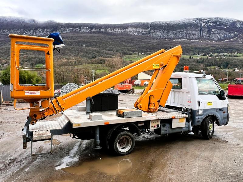 Mazda Bongo Fourgon Nacelle 14,5m - Nacelle, Véhicule utilitaire: photos 5 Mazda Bongo Fourgon Nacelle 14,5m - Nacelle, Véhicule utilitaire: photos 5