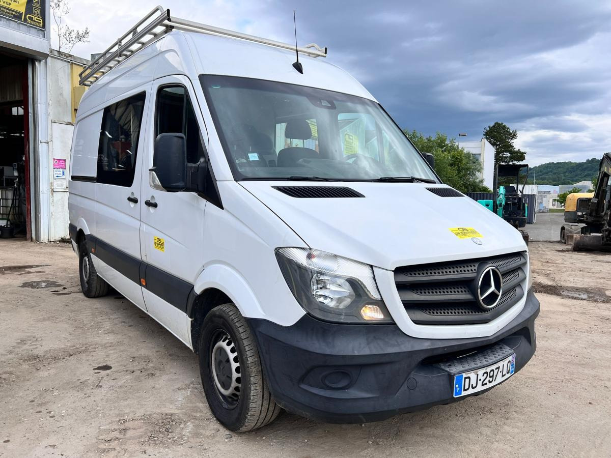 Mercedes SPRINTER 2 V6 3L 190cv - Fourgon utilitaire, Utilitaire double cabine: photos 2 Mercedes SPRINTER 2 V6 3L 190cv - Fourgon utilitaire, Utilitaire double cabine: photos 2