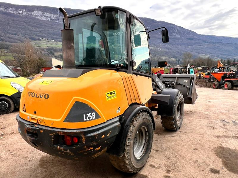 Volvo L25B-P CHARGEUSE SUR PNEUS 5T - Chargeuse sur pneus: photos 5 Volvo L25B-P CHARGEUSE SUR PNEUS 5T - Chargeuse sur pneus: photos 5