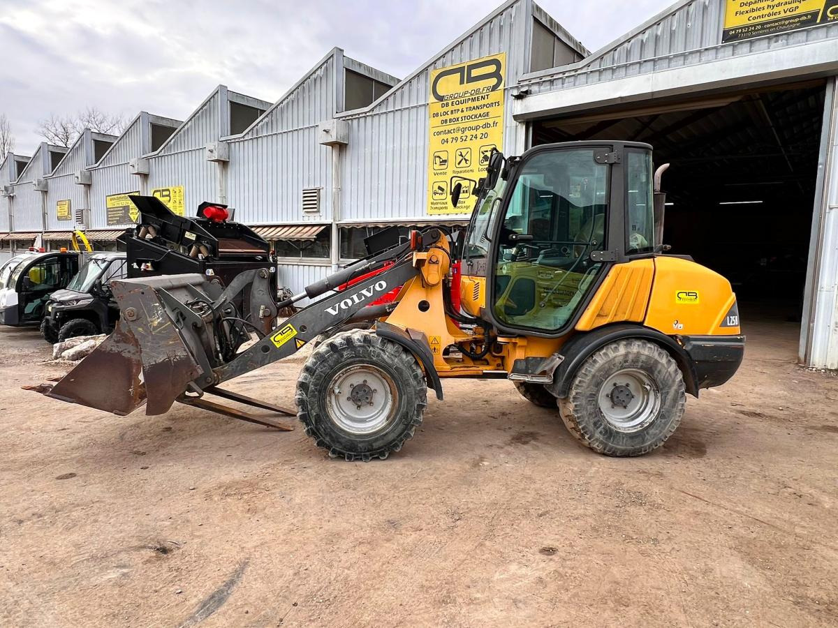 Volvo L25B-P CHARGEUSE SUR PNEUS 5T - Chargeuse sur pneus: photos 2 Volvo L25B-P CHARGEUSE SUR PNEUS 5T - Chargeuse sur pneus: photos 2