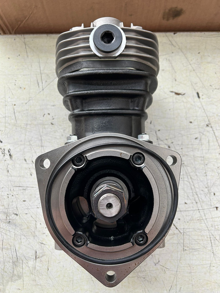 MAREX MAN-KAT 1-8X8-6X6-4X4-OFF-ROAD-TRUCK-COMPRESSOR-MAREX - Pièces de rechange: photos 1 MAREX MAN-KAT 1-8X8-6X6-4X4-OFF-ROAD-TRUCK-COMPRESSOR-MAREX - Pièces de rechange: photos 1