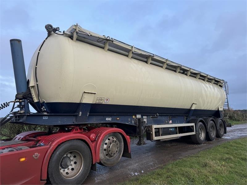 Feldbinder Feldbinder 58 Cube Powder Tank - Semi-remorque citerne: photos 4 Feldbinder Feldbinder 58 Cube Powder Tank - Semi-remorque citerne: photos 4