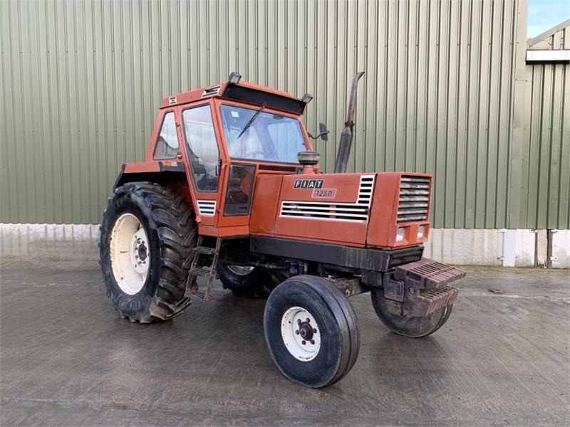 Fiat 1280 Turbo 2WD - Tracteur agricole: photos 3 Fiat 1280 Turbo 2WD - Tracteur agricole: photos 3