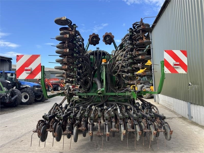 Great Plains Centurion 600 Seed Drill - Combiné de semis: photos 3 Great Plains Centurion 600 Seed Drill - Combiné de semis: photos 3